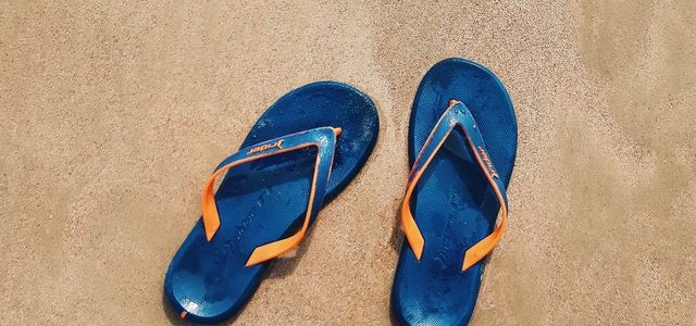 Préparer l’été : les chaussures de piscine et de plage à enfiler