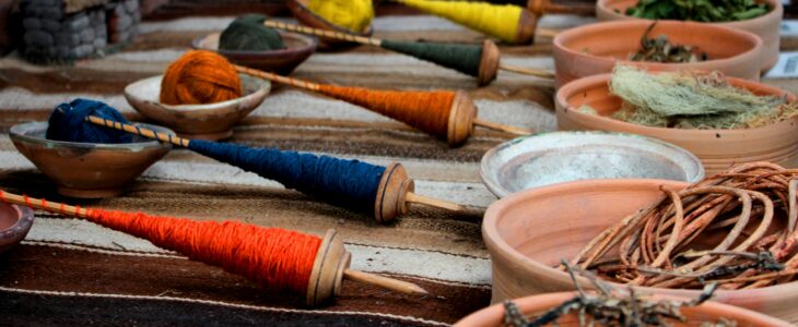 Photographier l’Art Textile : Comment Capturer la Beauté des Tentures Murales