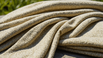 Tissus – motifs et coupes pour voyager léger et chic